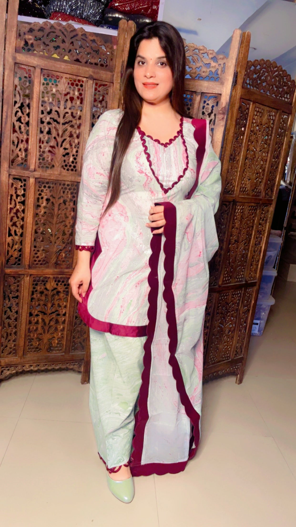 Light Green Cotton Printed Boutique Style Suit And Farshi Salwar With Cut Work Dupatta (FS014)
