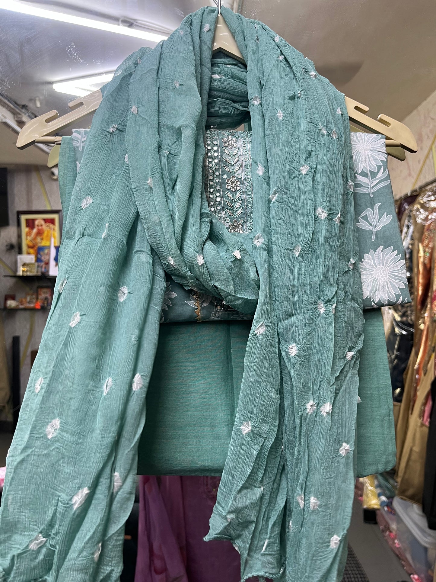 Sea Green Floral Print Pure Cotton Unstitched Suit With Chiffon Dupatta (US005)
