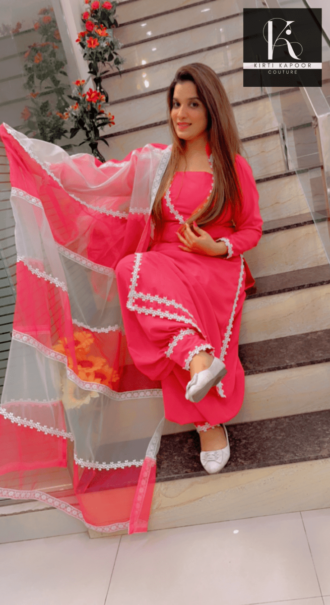 Pink Suit | Crepe | White Floral Lace | Designer Organza Dupatta. - Kirti Kapoor Couture