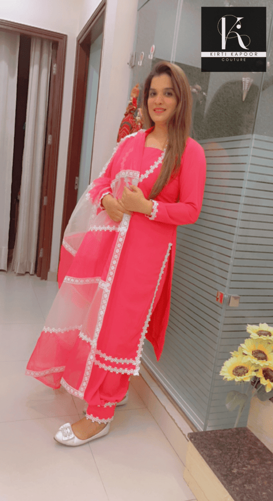Pink Suit | Crepe | White Floral Lace | Designer Organza Dupatta. - Kirti Kapoor Couture
