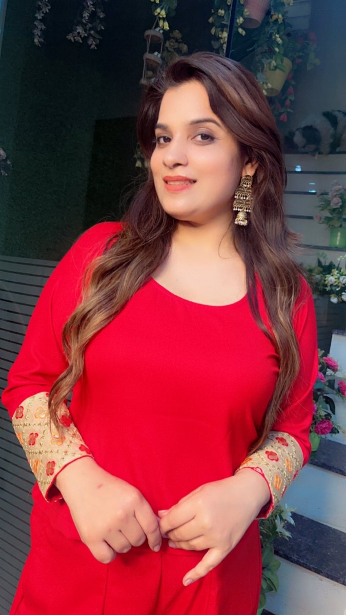 Red Pashmina top and pant with Worked Silk Upper - Kirti Kapoor Couture