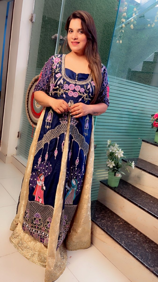 The Palanquin Shirt with Golden Brocade Skirt - Kirti Kapoor Couture