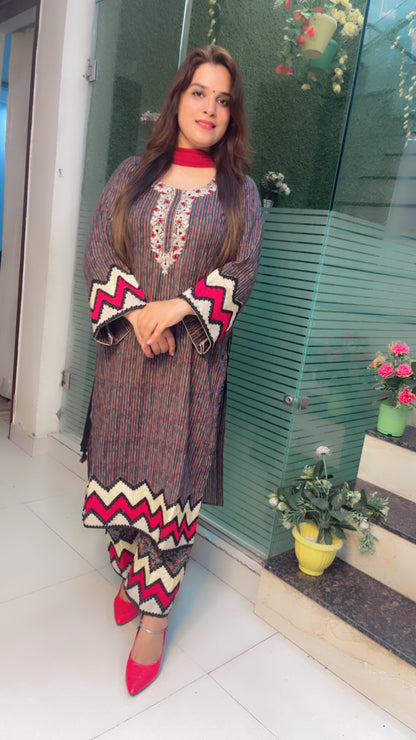 Designer Pakistani Suit