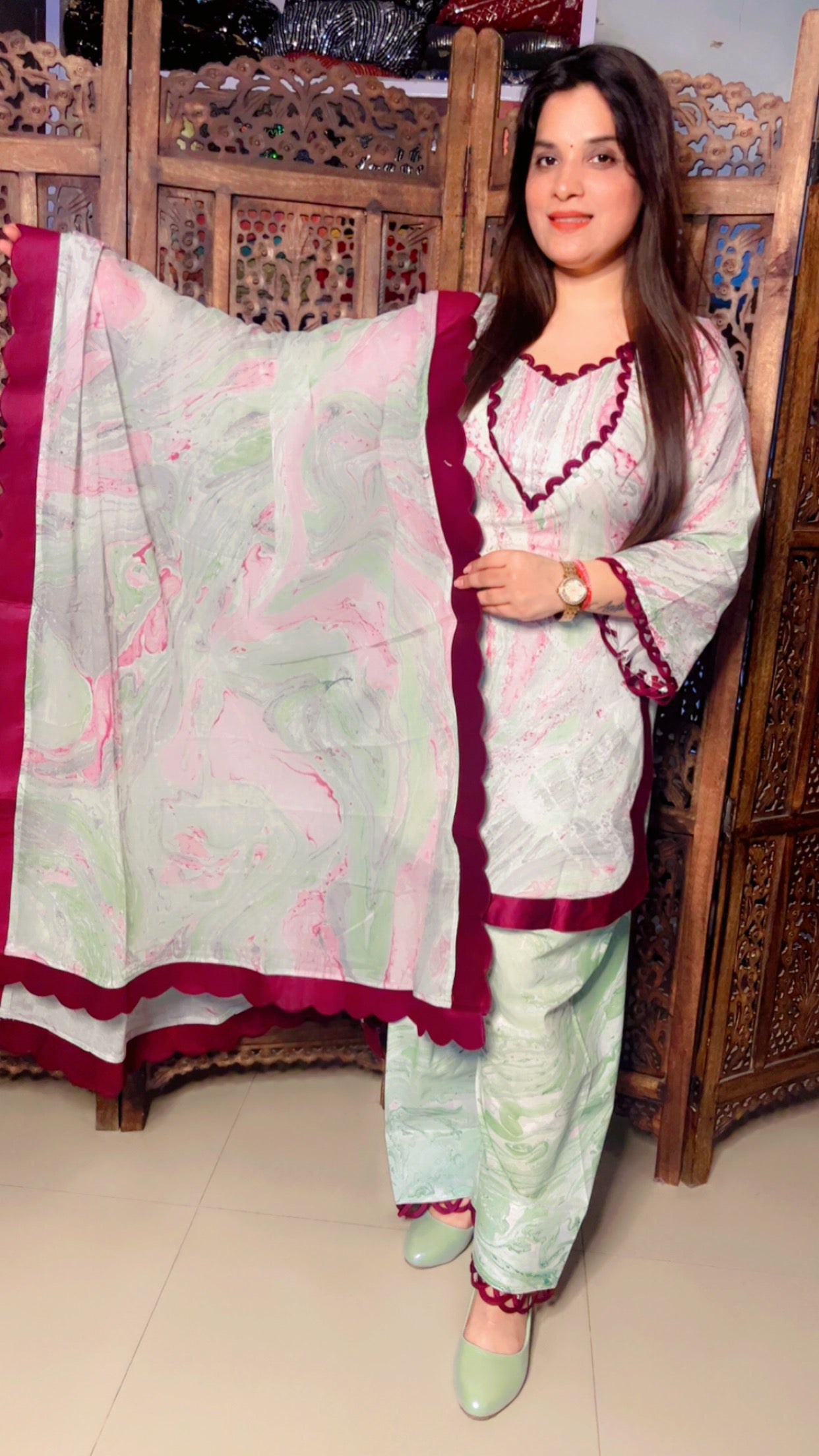 Light Green Cotton Printed Boutique Style Suit And Farshi Salwar With Cut Work Dupatta (FS014)