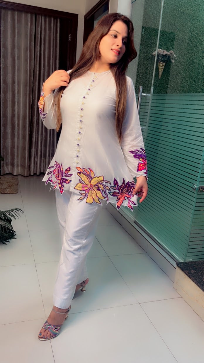 Off-White Chanderi Silk Patch Worked Co-Ord Set (CS004)