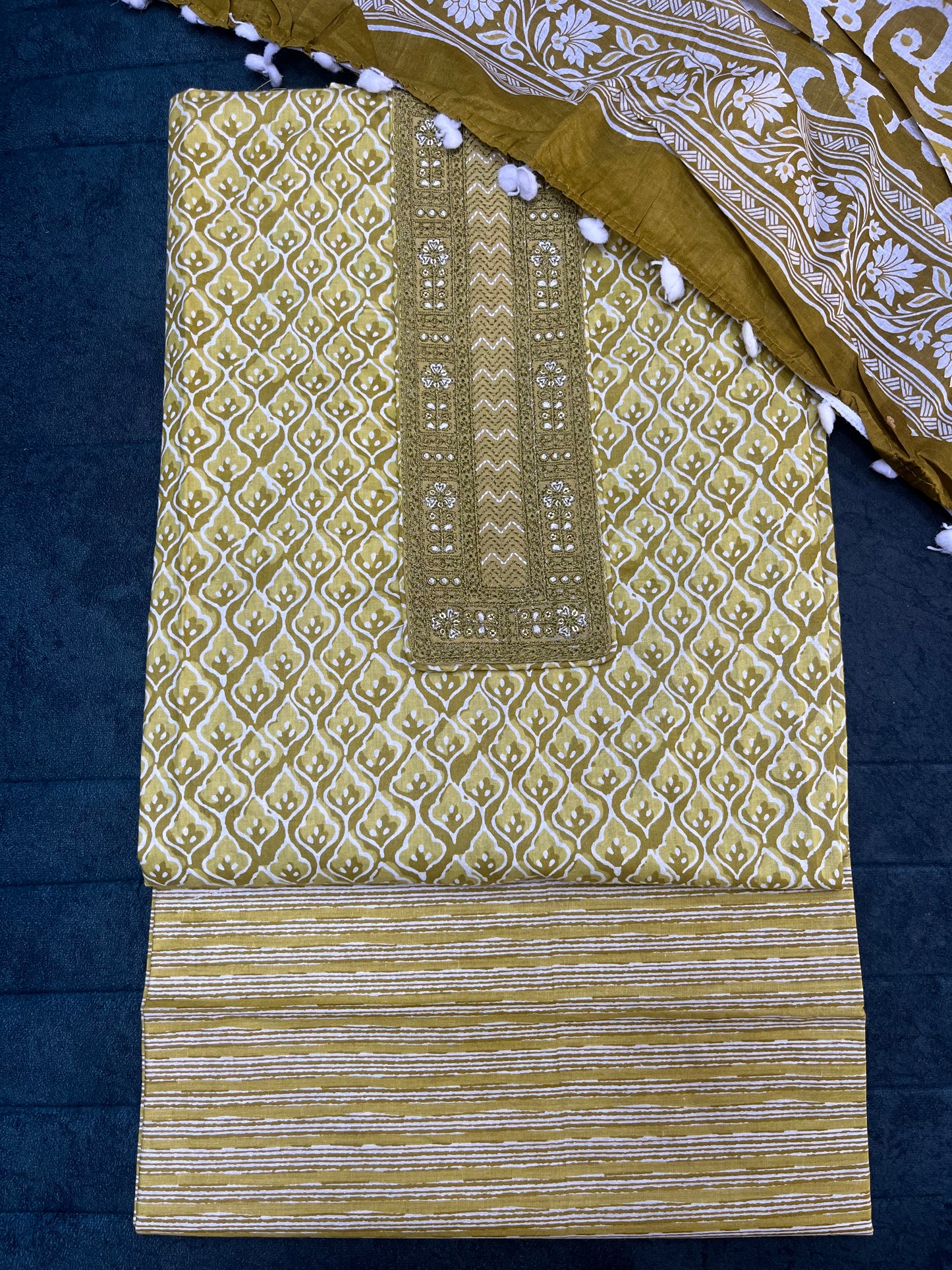 Heena Pure Cotton Unstitched Suit With Cotton Dupatta (US003)