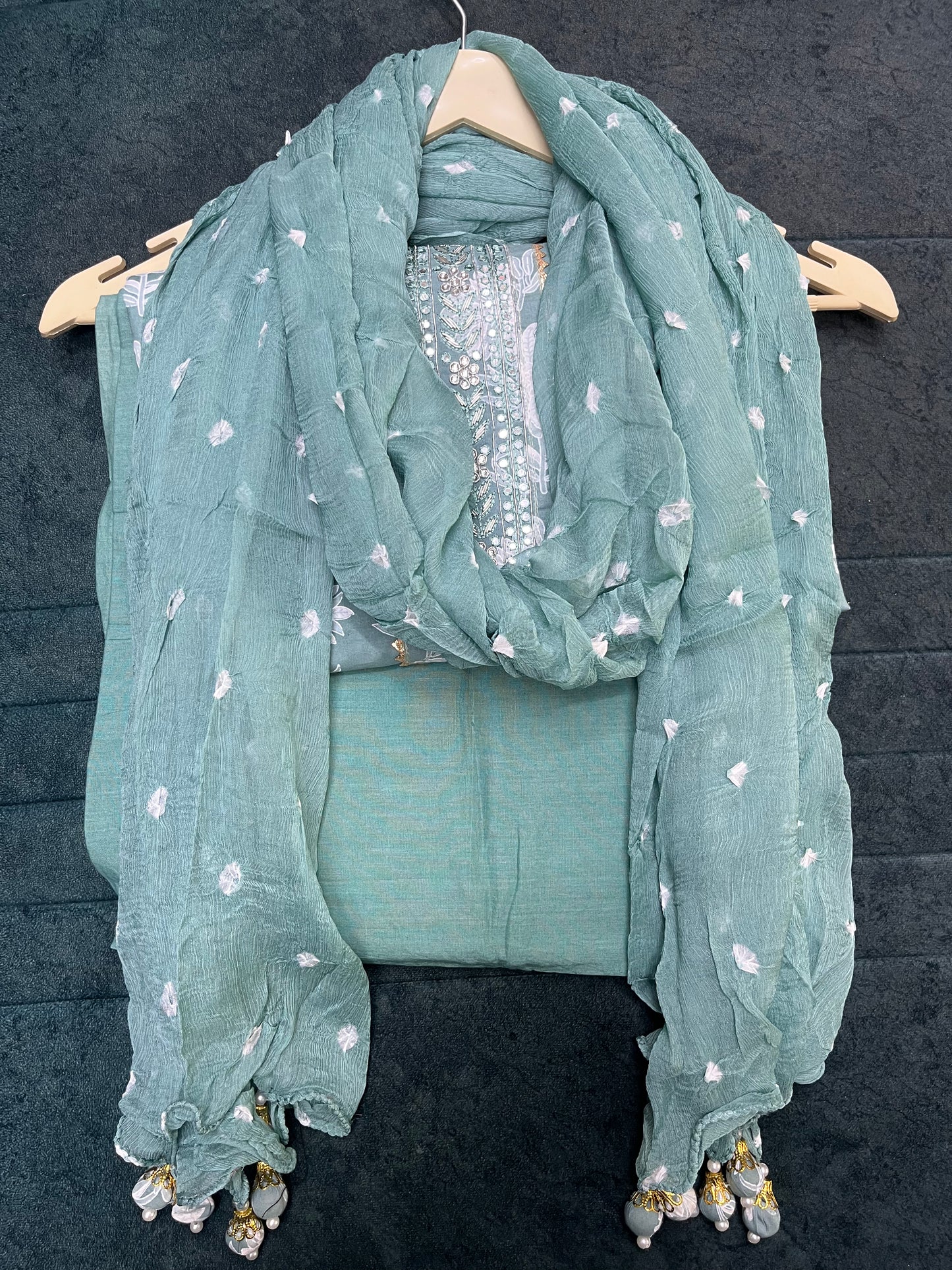Sea Green Floral Print Pure Cotton Unstitched Suit With Chiffon Dupatta (US005)