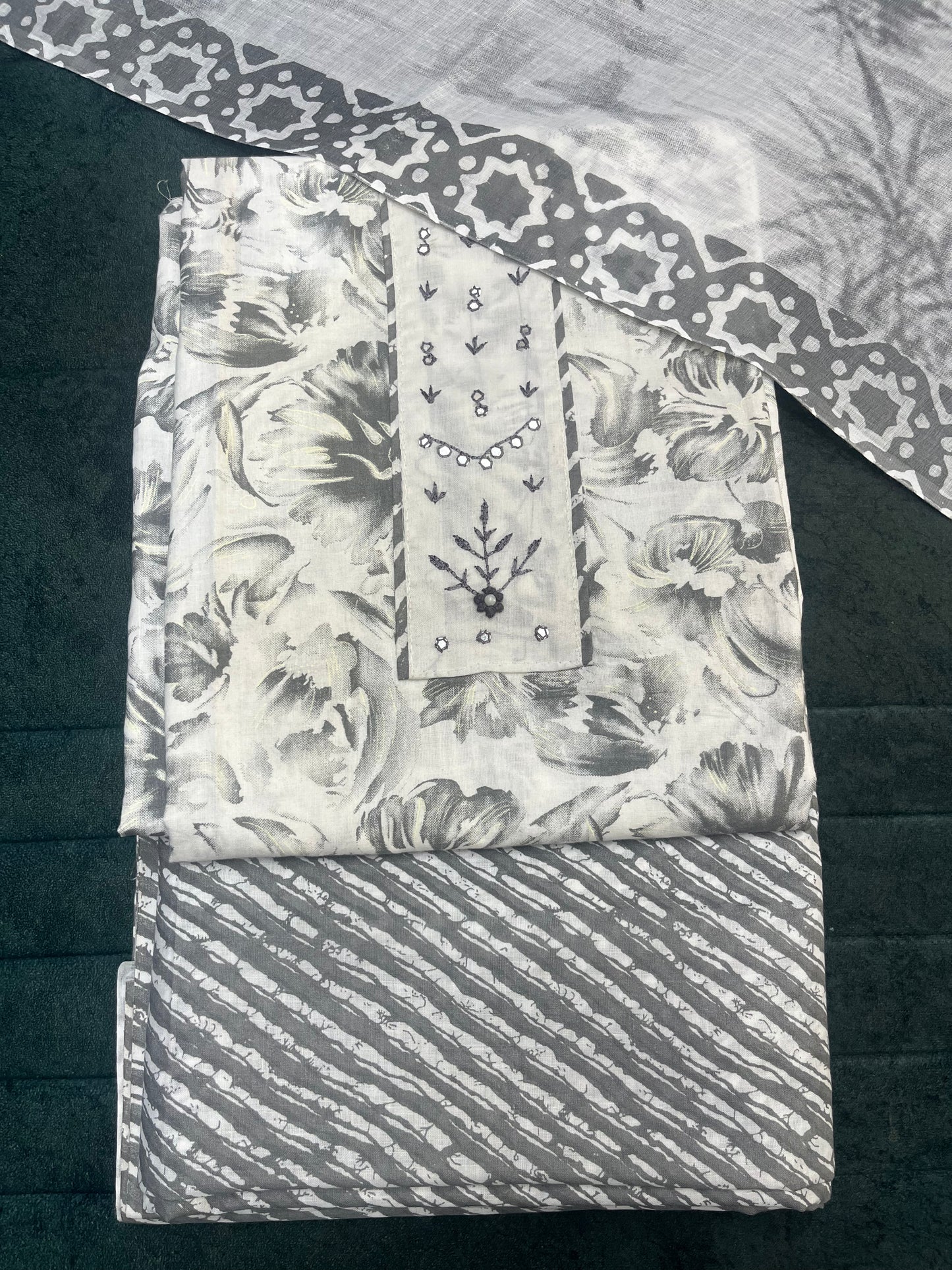 Black And White Cotton Unstitched Suit Material (US025)