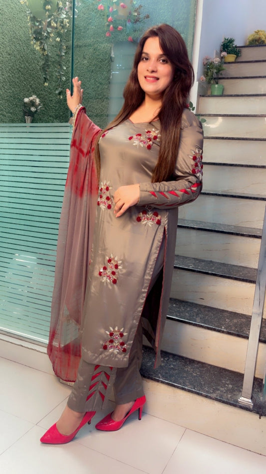 Hand Embroidered designer Suit - Kirti Kapoor Couture