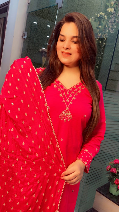 Hand - Worked Linen Suit For Summer - Kirti Kapoor Couture