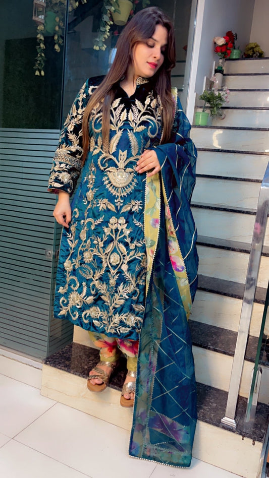 Pakistani Style Suit - Kirti Kapoor Couture